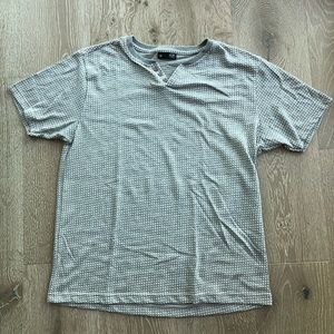 Men’s slim fit tee